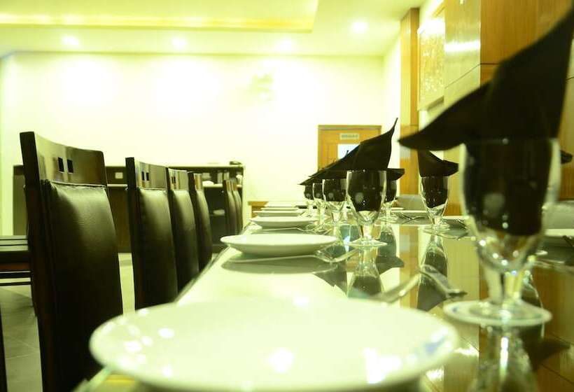 هتل The Grand Sharan