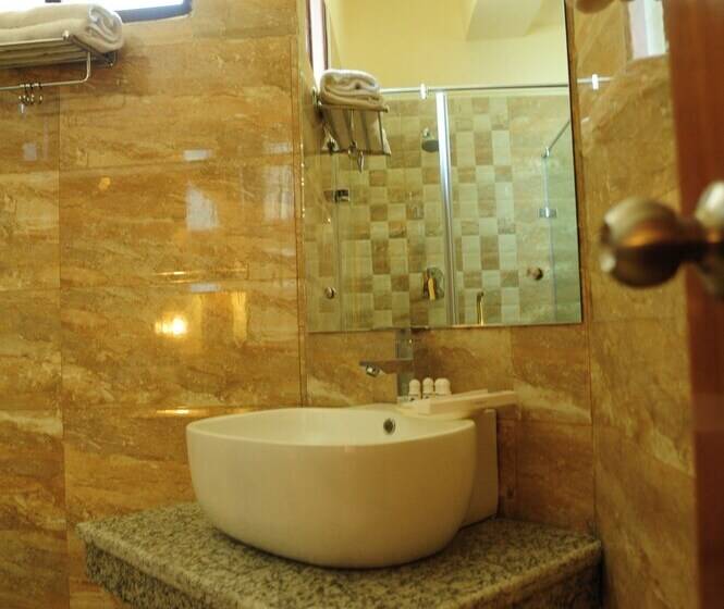 هتل The Grand Sharan