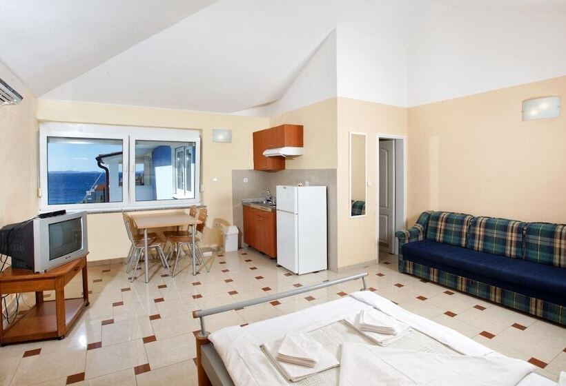 Oaza Apartmani Primosten