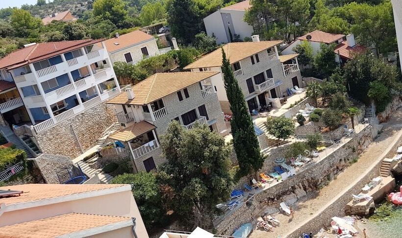 Oaza Apartmani Primosten