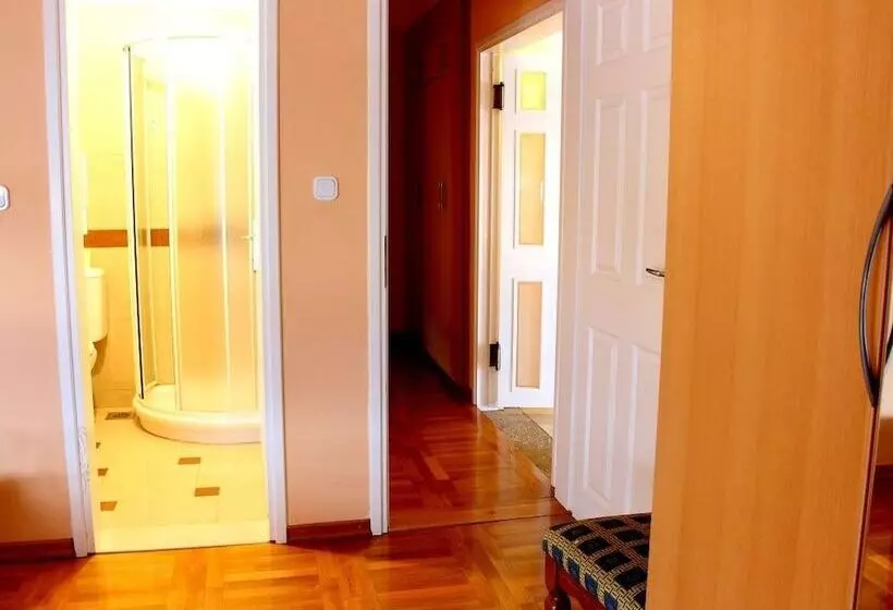 Oaza Apartmani Primosten