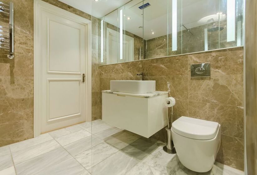 Old Town Premium Queen`s Apartments