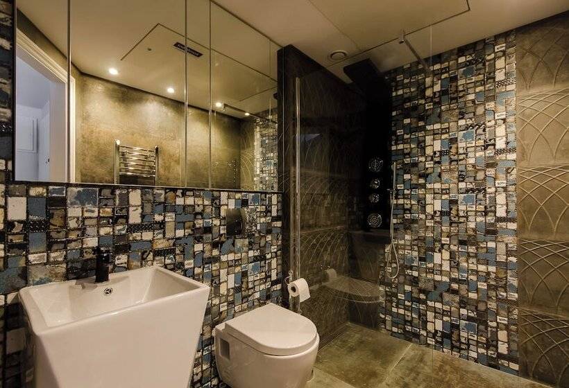 Old Town Premium Queen`s Apartments