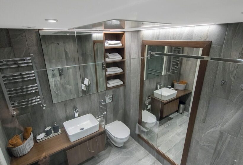 Old Town Premium Queen`s Apartments