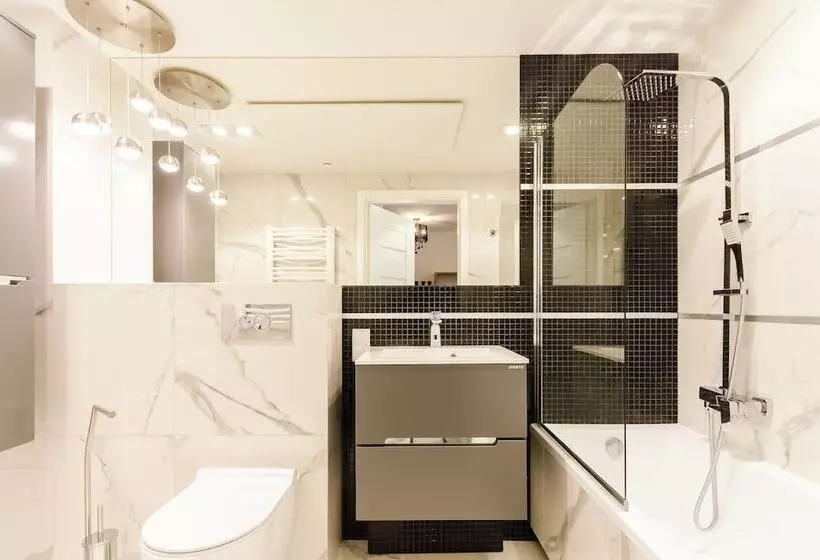Old Town Premium Queen`s Apartments