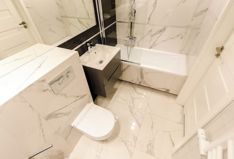 Old Town Premium Queen`s Apartments