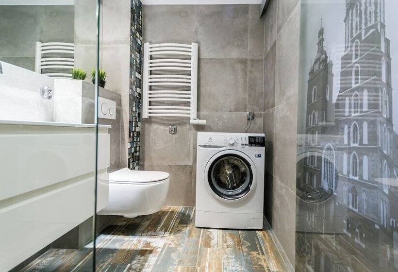 Old Town Premium Queen`s Apartments