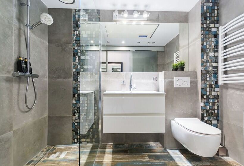 Old Town Premium Queen`s Apartments