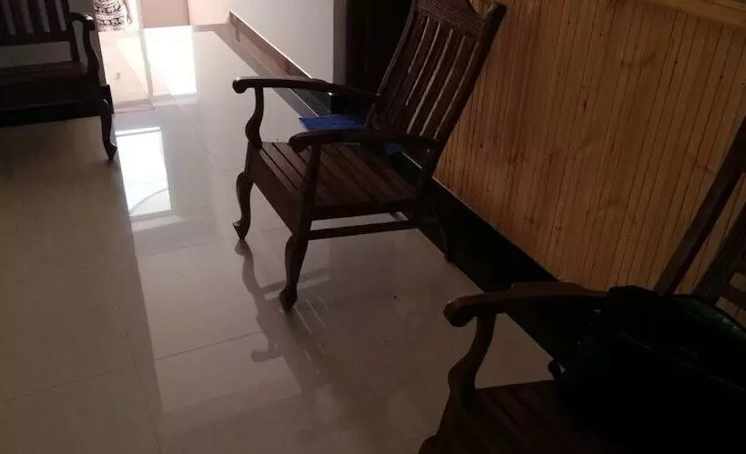 ペンション Ella Aura View Homestay