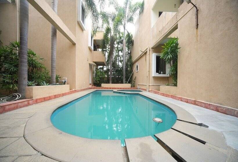 Pensão Oyo 15517 Kms House