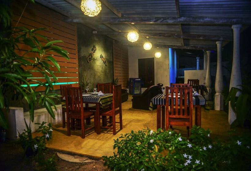 Пансион Canaya Boutique Villa