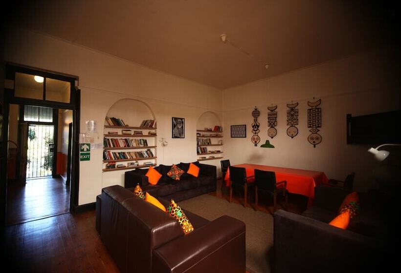 הוסטל Zebra Crossing Backpacker