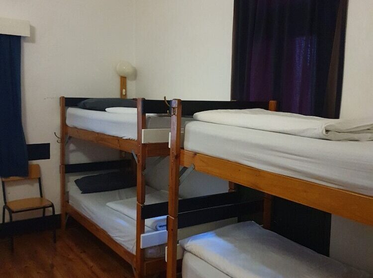 הוסטל Zebra Crossing Backpacker