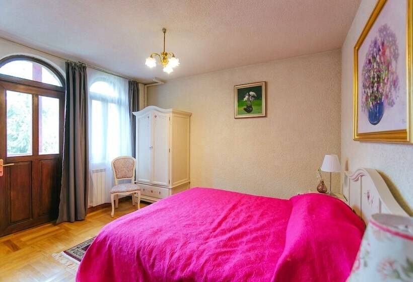 ベッドアンドブレックファースト Casa Natalia