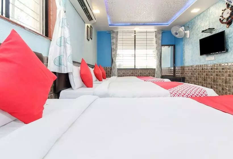هتل Mathura Lodging By Oyo Rooms
