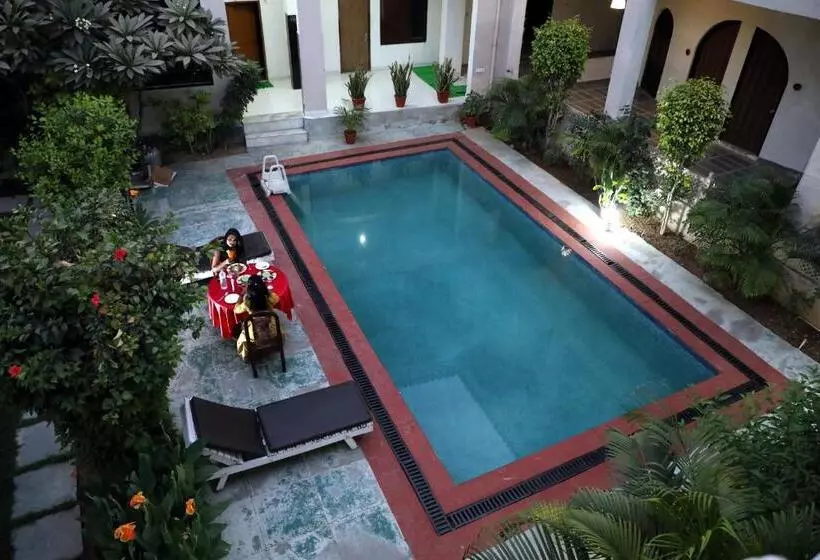 Hotelli Ranthambore Resort