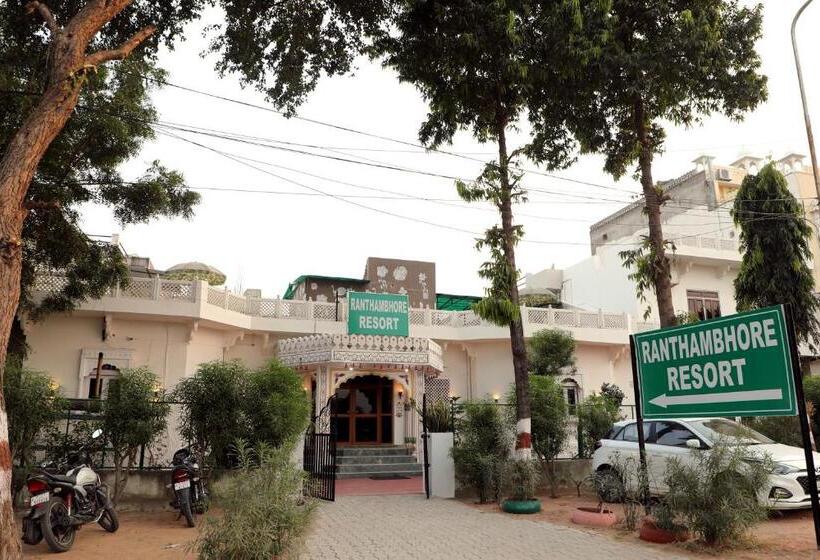 ホテル Ranthambore Resort