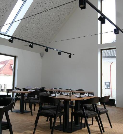 هتل Panská Zahrada