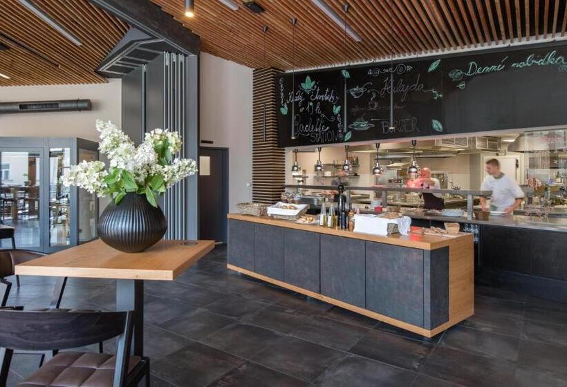 هتل Panská Zahrada