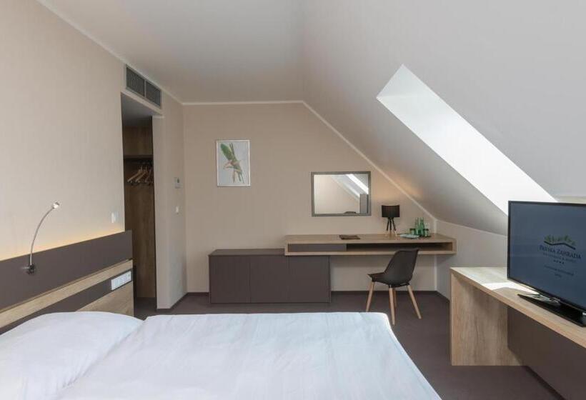 هتل Panská Zahrada