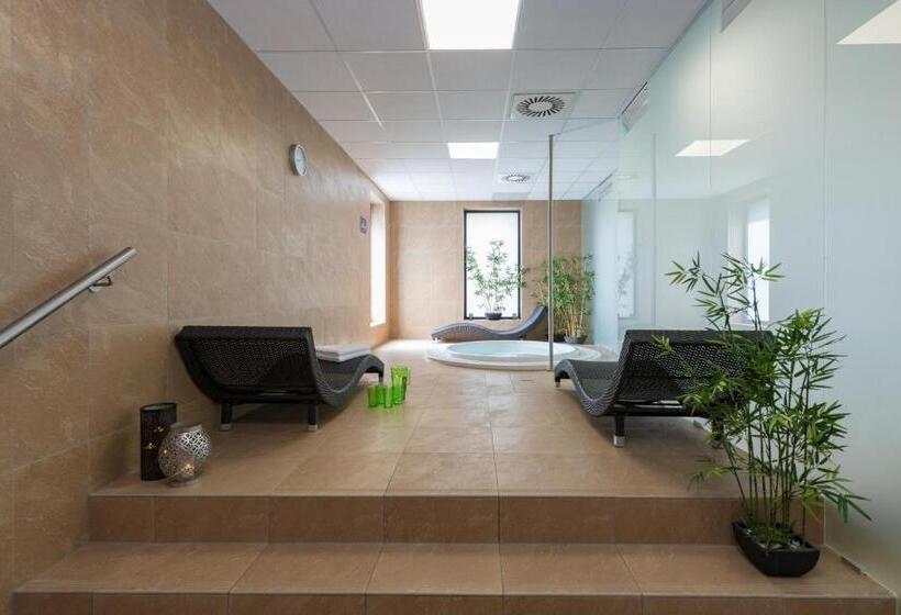 هتل Panská Zahrada