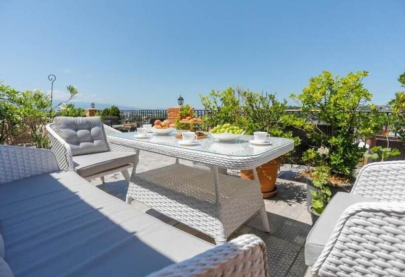 هتل Terrace Kutaisi