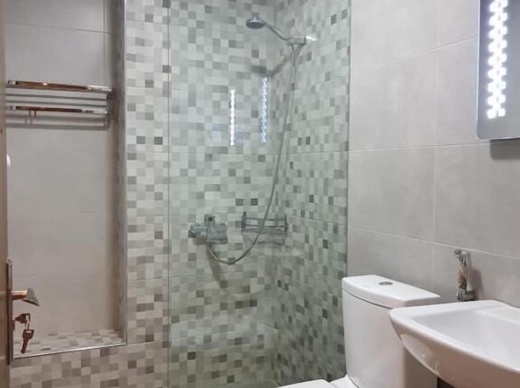 هتل Terrace Kutaisi