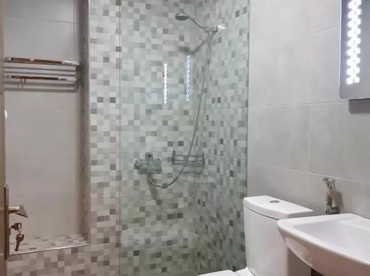 هتل Terrace Kutaisi