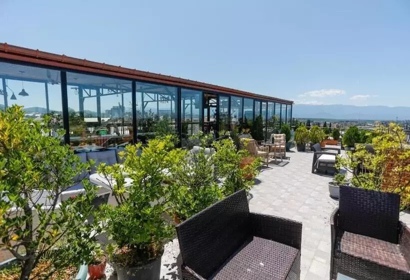 هتل Terrace Kutaisi