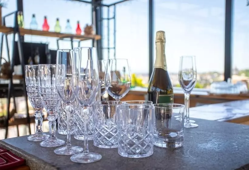 هتل Terrace Kutaisi