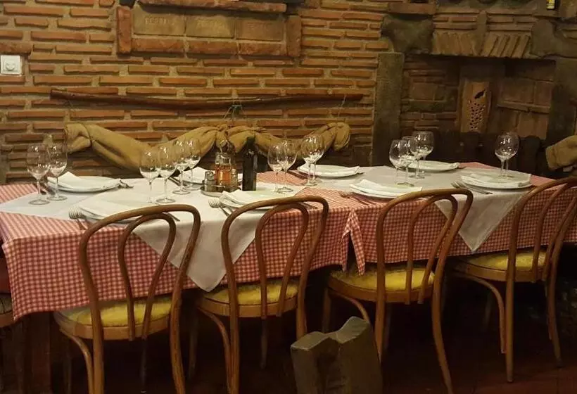 پانسیون Martina Guest House