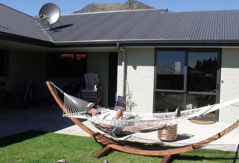 Bigsky Bed And Breakfast