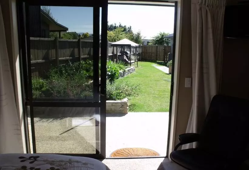 Bigsky Bed And Breakfast