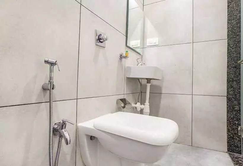 Fabhotel Marol Metro