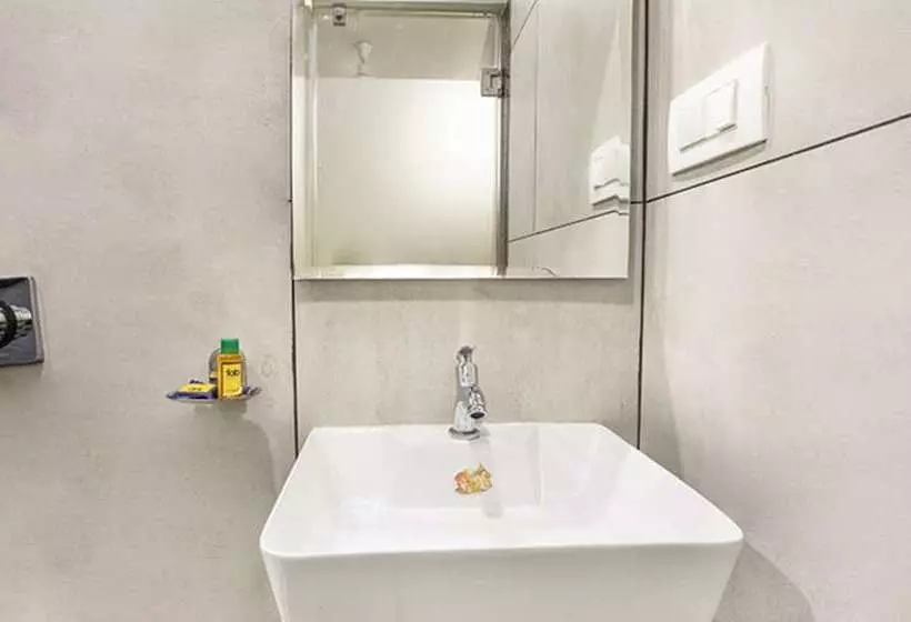 Fabhotel Marol Metro