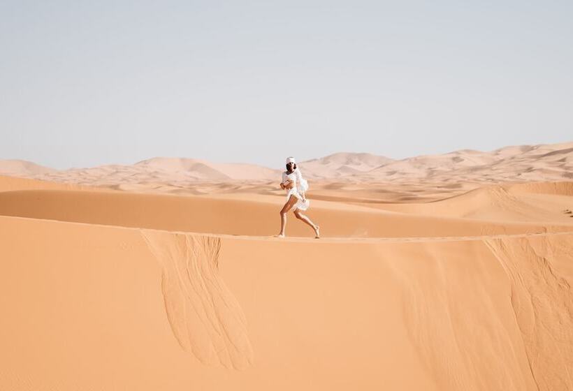 Отель Luxury Maktoub