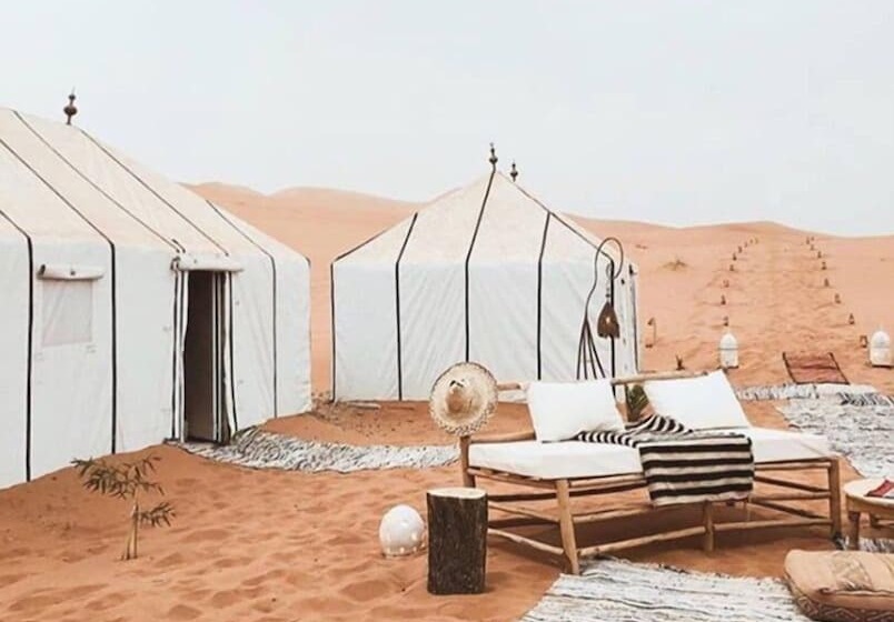 Отель Luxury Maktoub