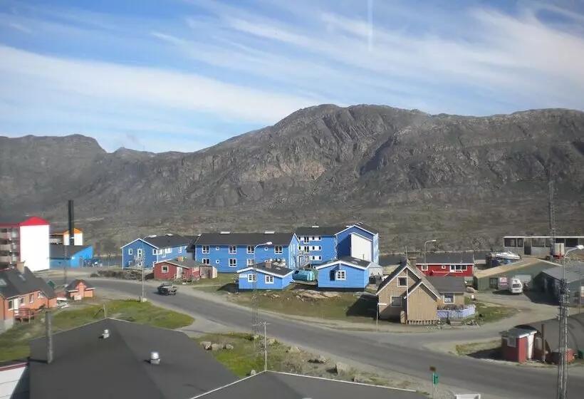 هتل Sisimiut