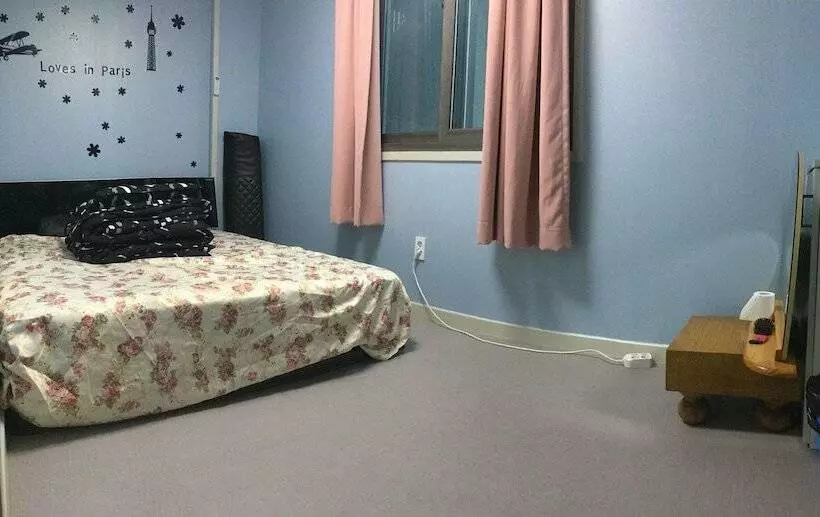 Jjbro Hostel Guest House