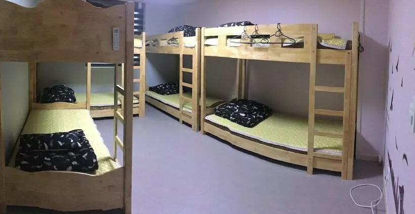 Jjbro Hostel Guest House