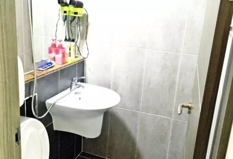 Jjbro Hostel Guest House