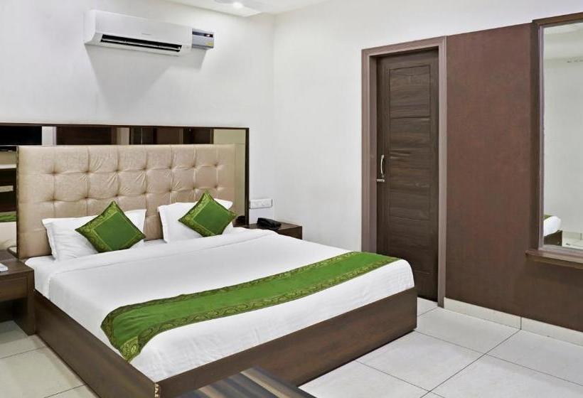 هتل Treebo Trip K Homes