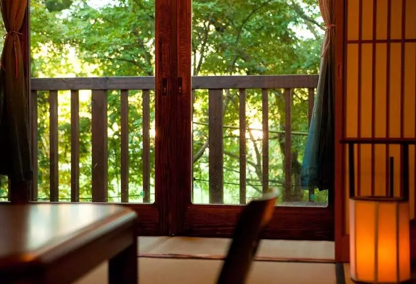 Ryokan Yufuin Tagasode