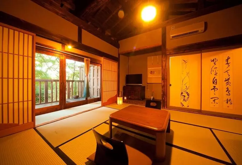 Ryokan Yufuin Tagasode