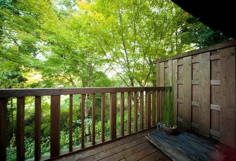 Ryokan Yufuin Tagasode