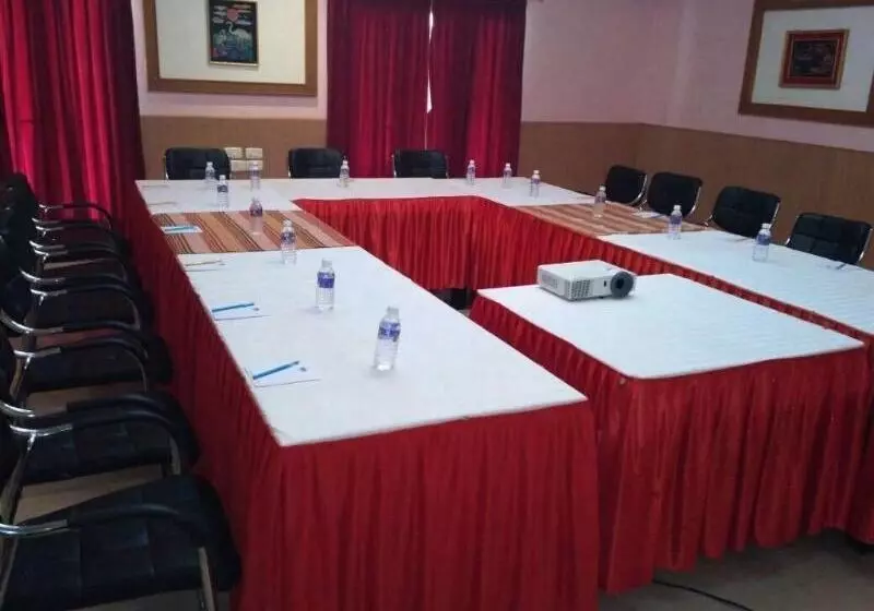 Sathya Park & Resorts