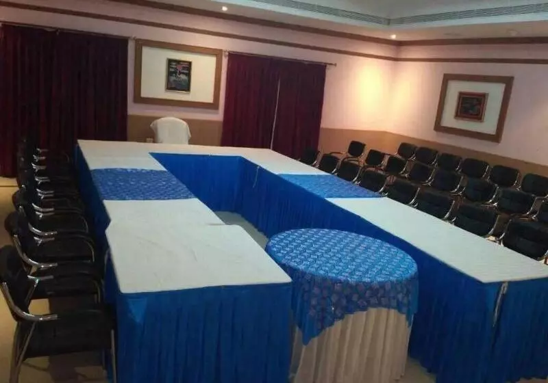 Sathya Park & Resorts