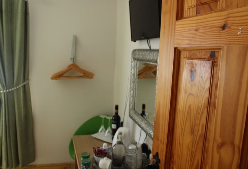 ベッドアンドブレックファースト Cois Ba House