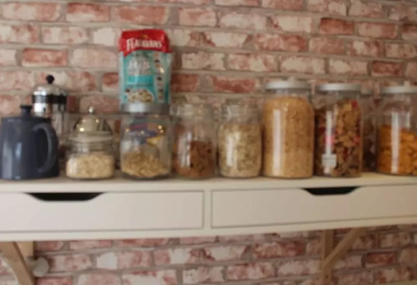 Aamiaismajoitus (B&B) Cois Ba House