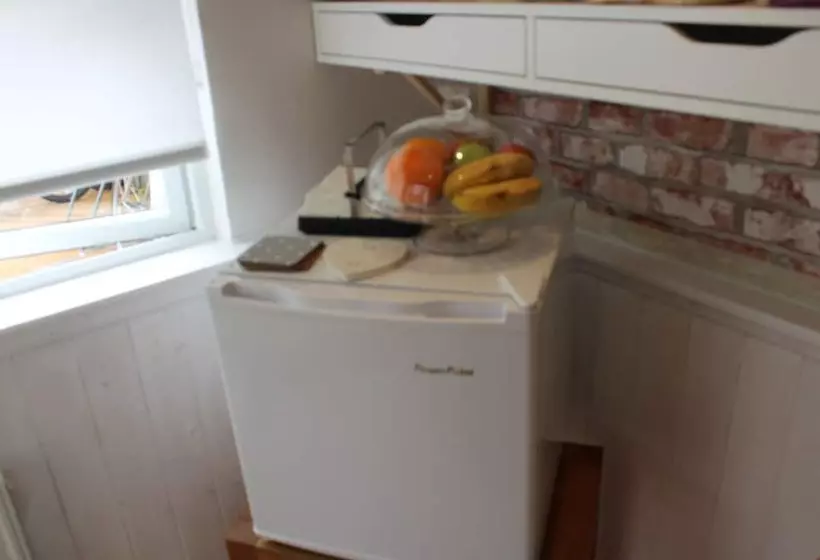 Aamiaismajoitus (B&B) Cois Ba House